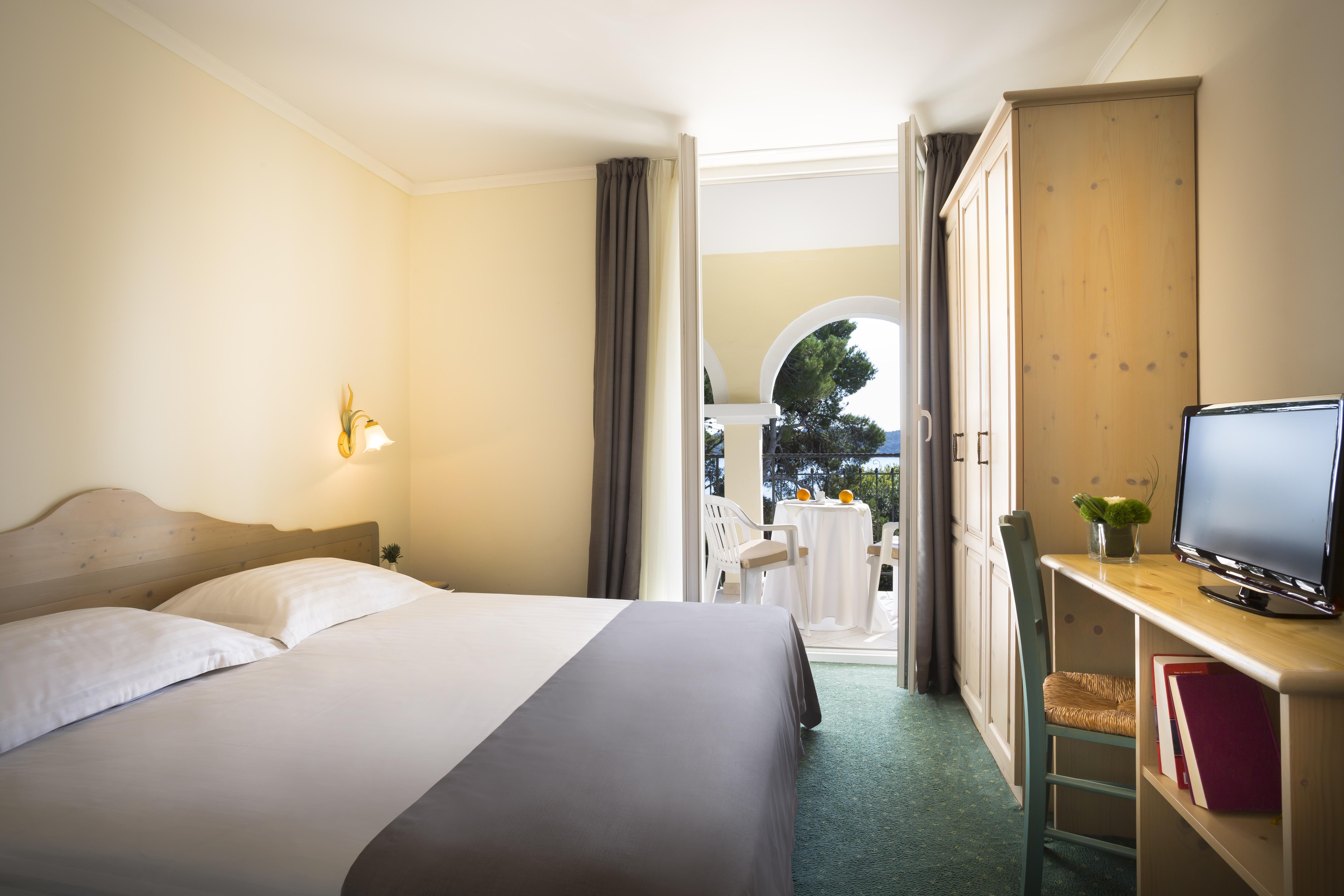Maistra Select Island Hotel Katarina Rovinj Exterior foto
